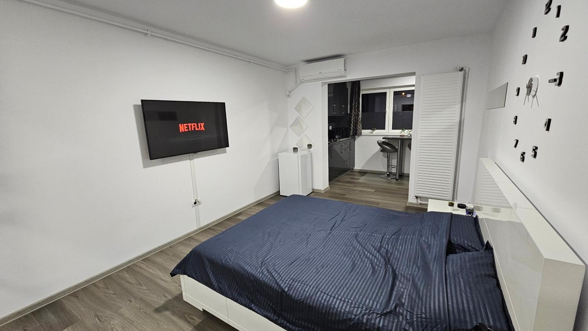 Spoil Yourself With Style, Comfort And Luxury - Tony'S Studios Luxury Piteşti Eksteriør bilde