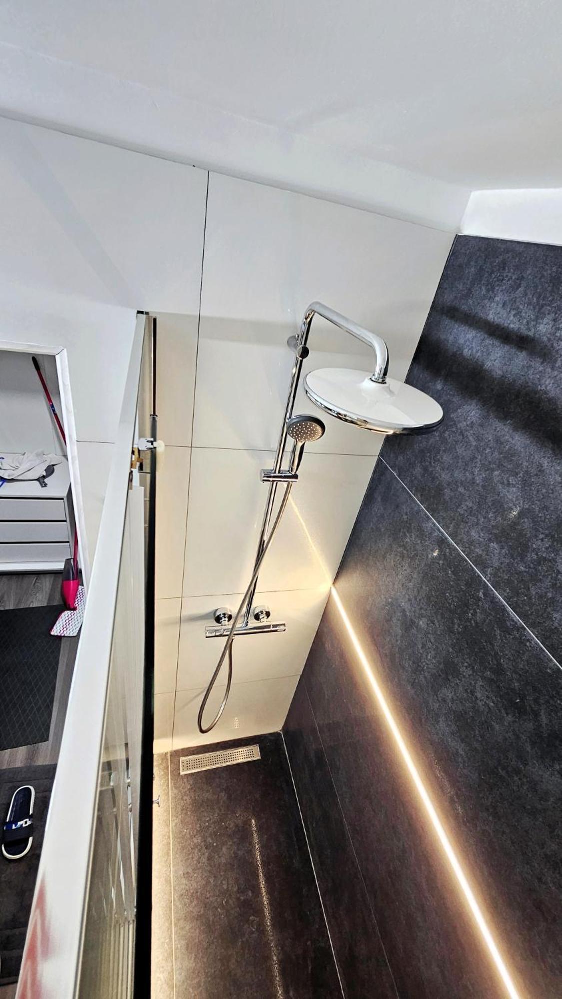 Spoil Yourself With Style, Comfort And Luxury - Tony'S Studios Luxury Piteşti Eksteriør bilde