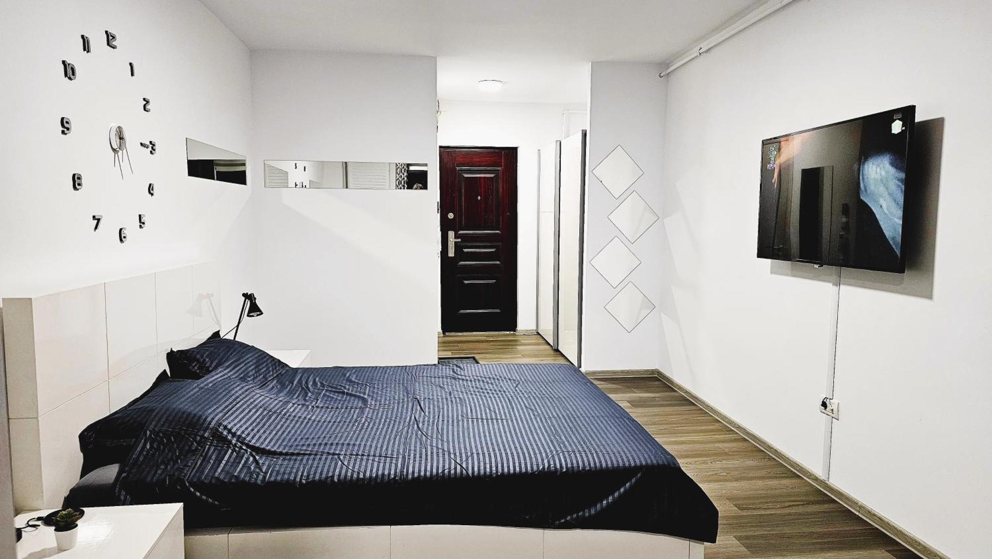 Spoil Yourself With Style, Comfort And Luxury - Tony'S Studios Luxury Piteşti Eksteriør bilde